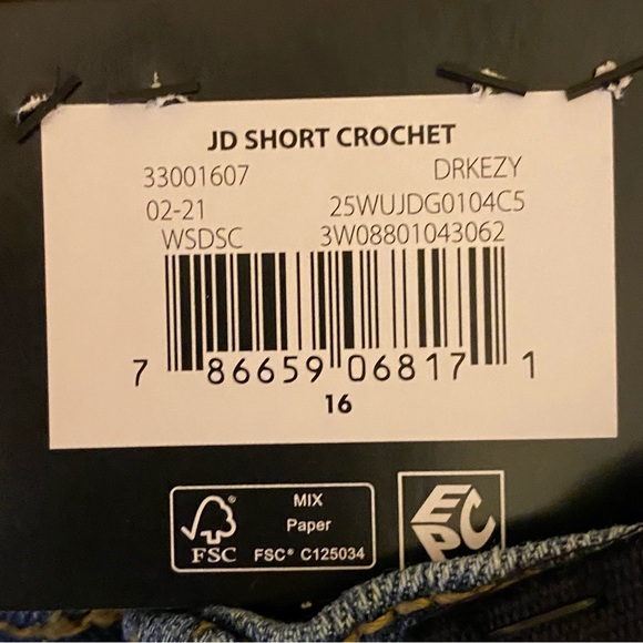 Jordache NWT Repreve Midi Denim Shorts with Crocheted Detail Girls Size 16 - Picture 4 of 6